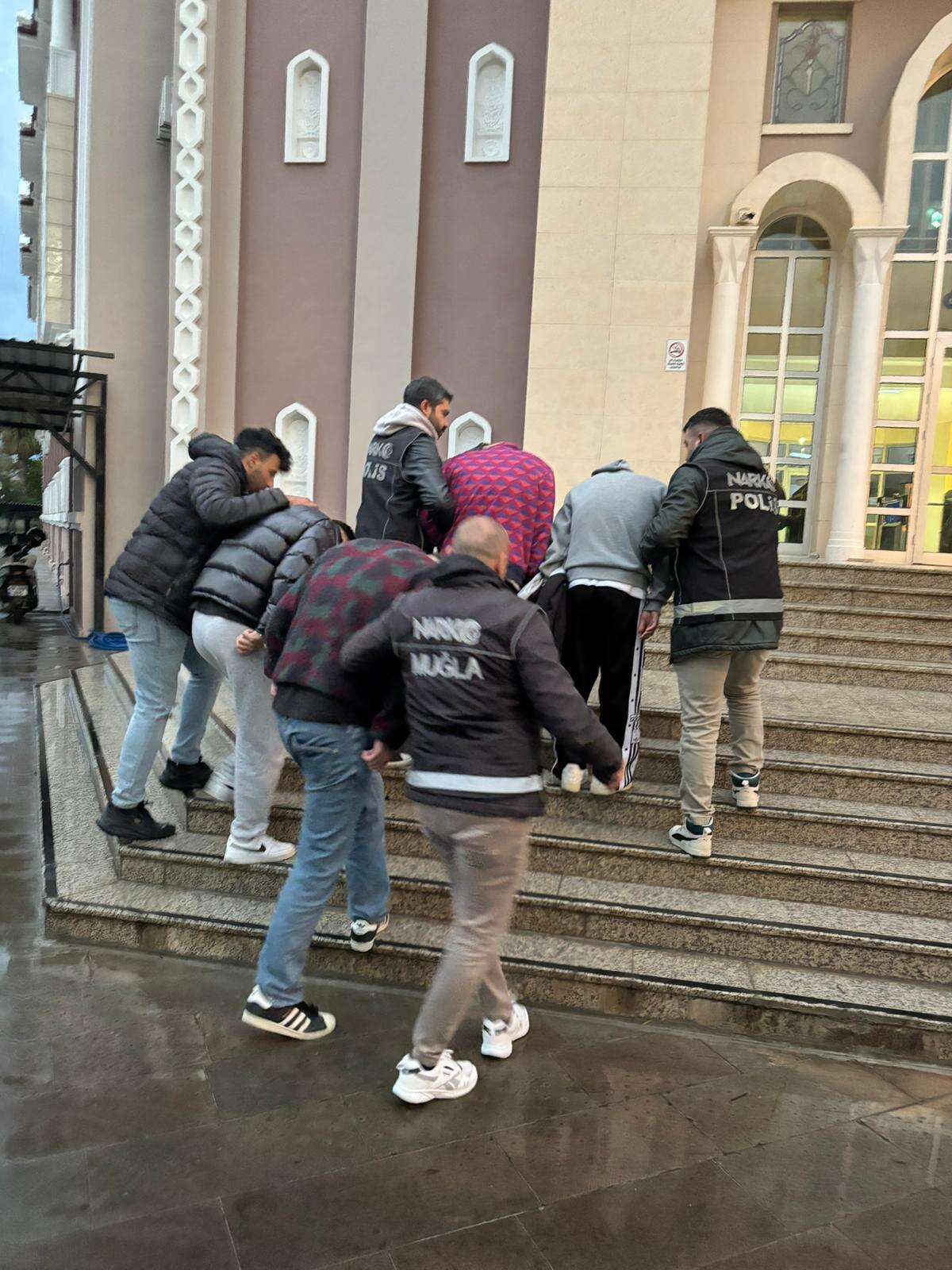 Muğla’da Narkotik Ekiplerinden Zehir Tacirlerine Darbe: 10 Tutuklama 3